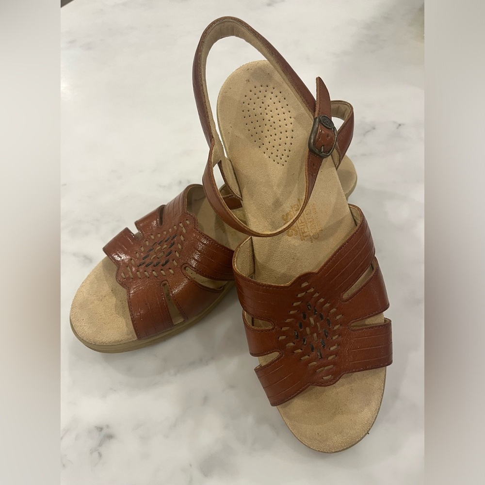 SAS Aztex Brown Leather Huarache Ankle Strap Flat Comfort Sandals Size 9S